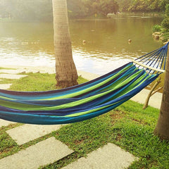 Hamac Balansoar cu Dungi Colorate — Relaxare Perfectă în Aer Liber 🌞🌿