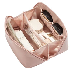 Geantă Cosmetice Elegantă din Piele Rezistentă — Organizare Perfectă 🌸💼