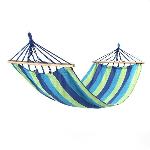 Hamac Balansoar cu Dungi Colorate — Relaxare Perfectă în Aer Liber 🌞🌿